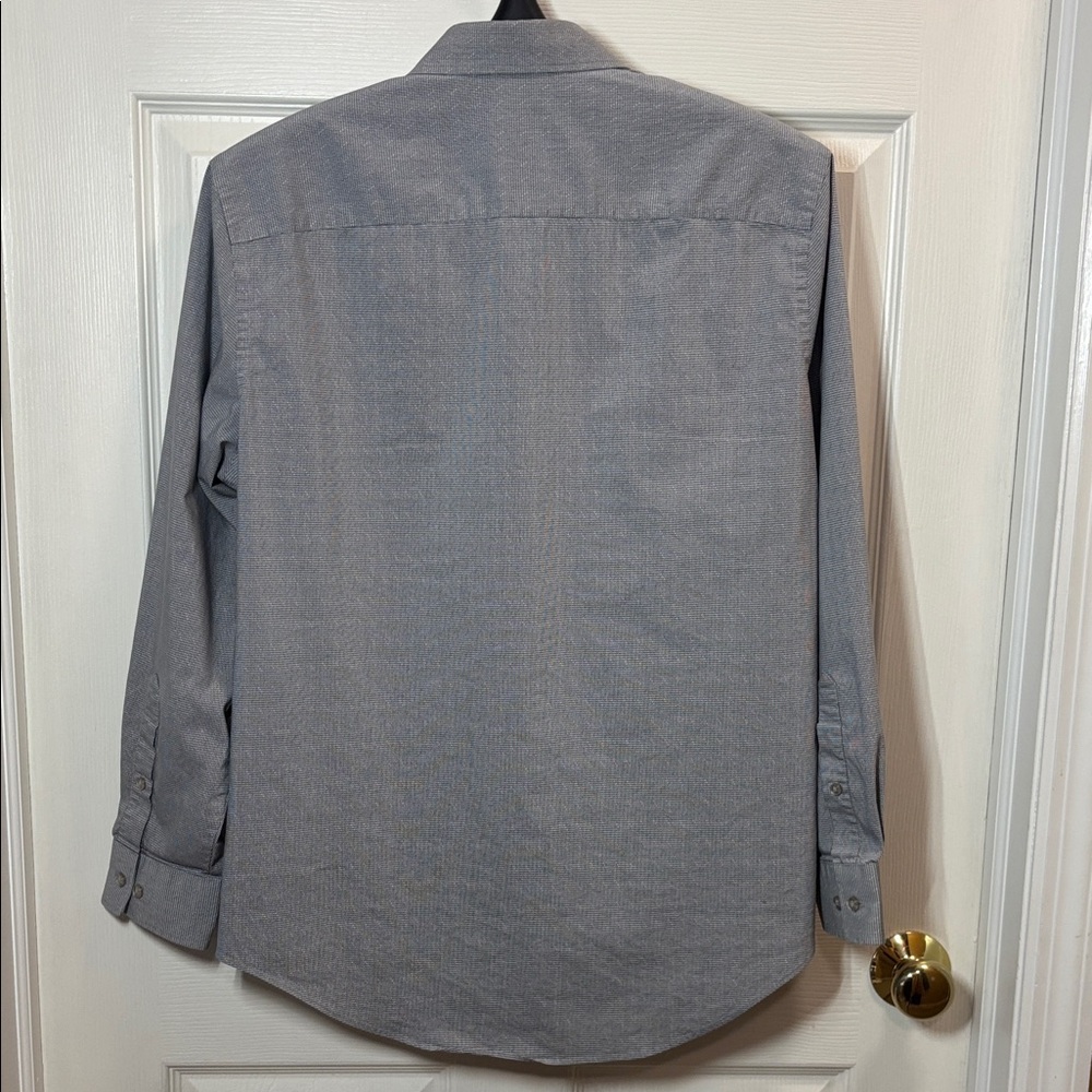 Van Heusen Flex-Slim Fit Dress Shirt- 16.5 - Picture 6 of 8
